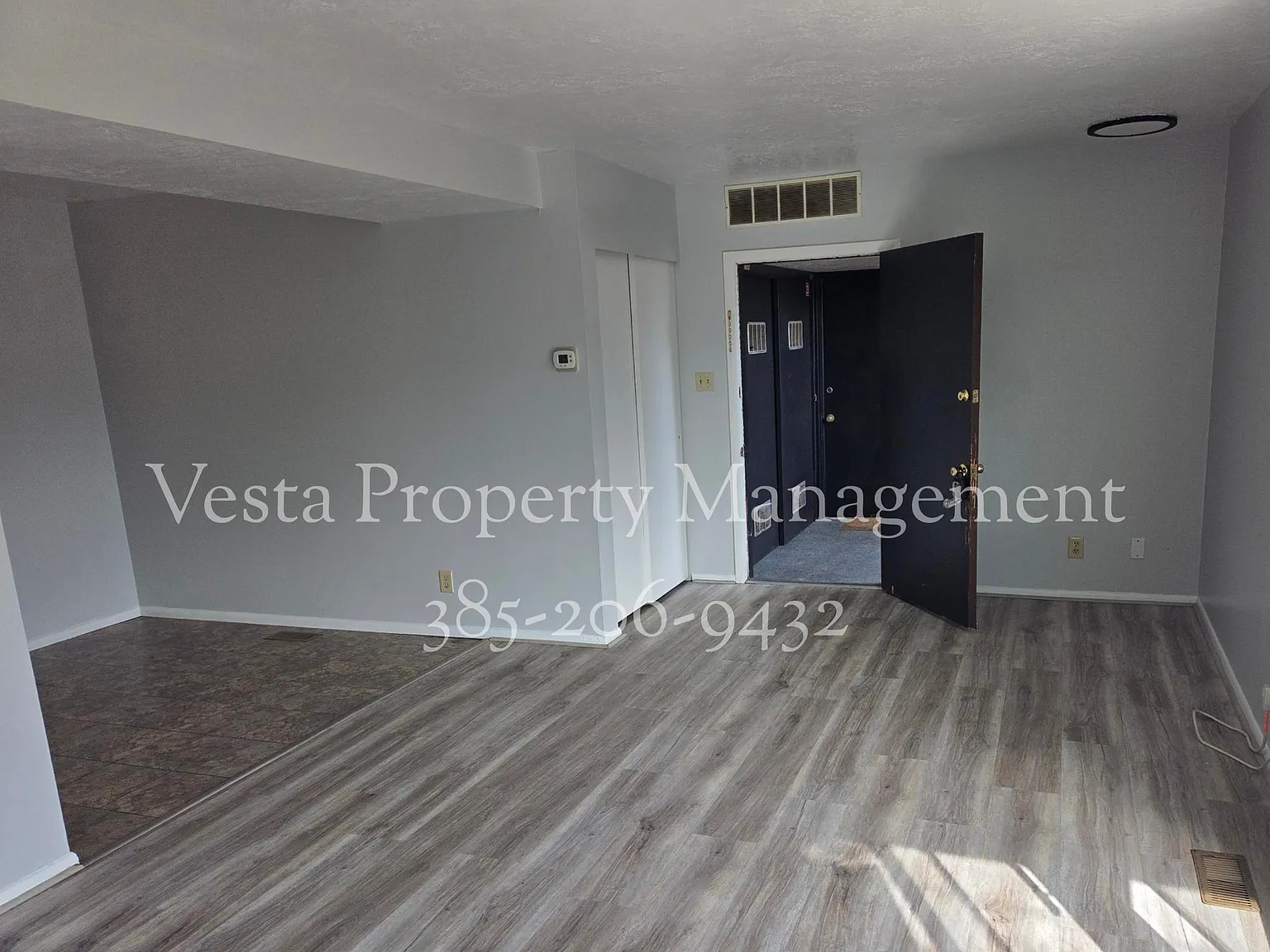 2 bed, 820 sqft, $895 — Photo 2