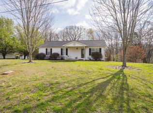 145 Possum Hollow Rd, Dowelltown, TN 37059