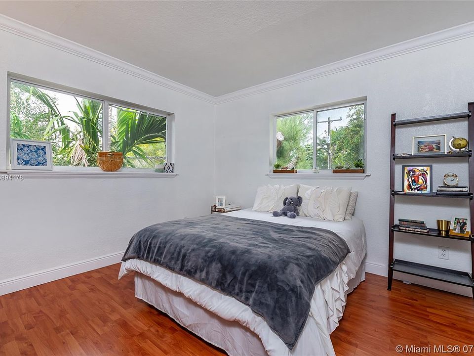 1st image of 21 Edgewater Dr APT 207