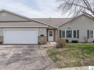 104 Oxford Path, Mankato, MN 56001