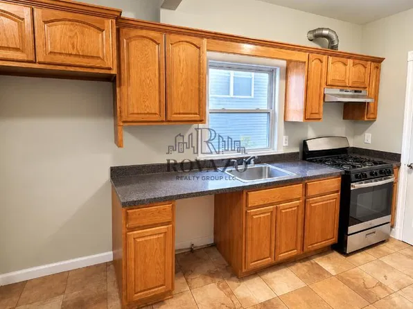 800 S 14th St #1LAA, Newark, NJ 07108