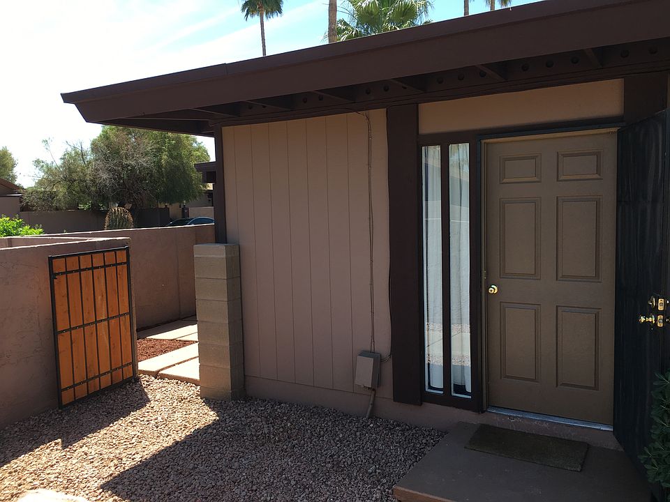 Exterior - Patio Entrance