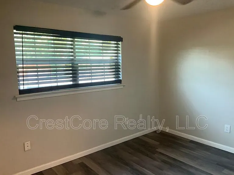 842 Pendleton St — Photo 3