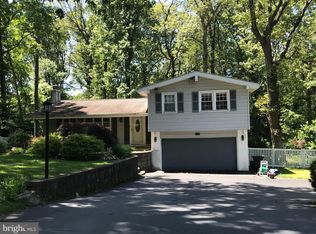 1930 Richard Rd, Willow Grove, PA 19090