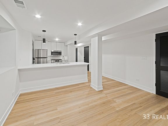 3rd image of 1928 N Humboldt Blvd #G