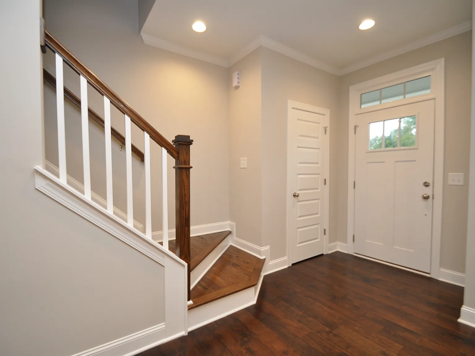 Gorgeous Luxury Apex Townhome Available Immediately — Photo 3