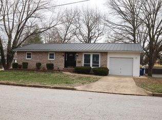 410 Hawthorne Dr, Union, MO 63084