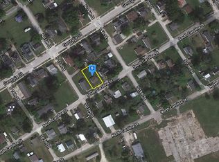 1415 S Carolina St, Louisiana, MO 63353