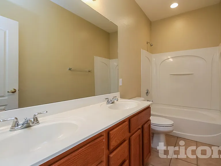 7022 W Carson Rd — Photo 15