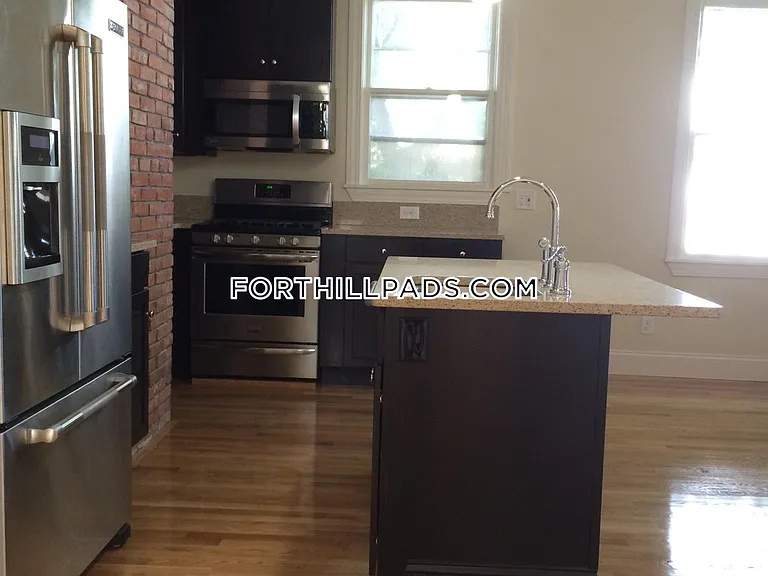 34 Juniper St #1 — Photo 27