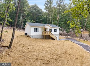 424 Stone Ridge Rd, Harpers Ferry, WV 25425