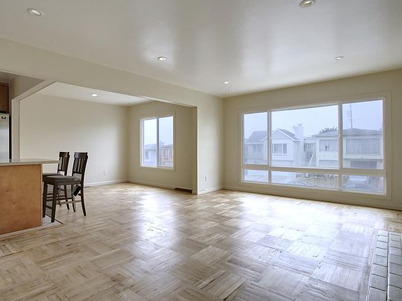 3rd image of 455 Skyline Dr