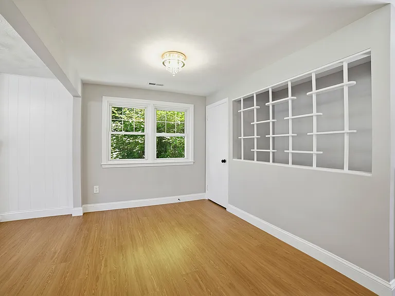 44 Topsfield Cir — Photo 10
