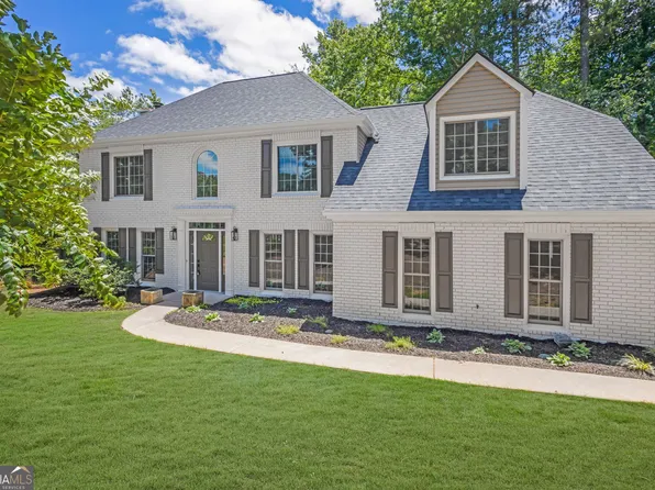 9380 Grace Lake Dr, Douglasville, GA 30135