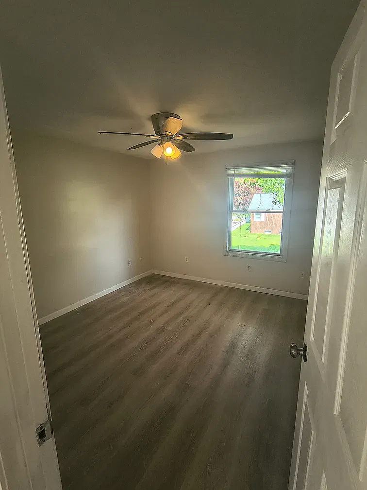 Simard Apartments — Photo 3