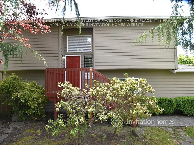 13021 42nd Ave SE — Photo 2