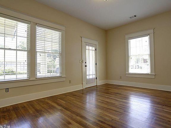 2nd image of 803 Willow St #803A