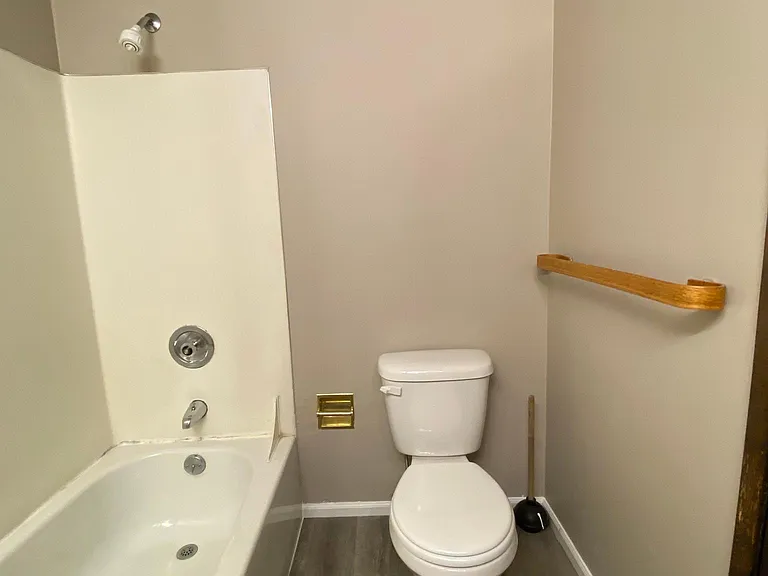 512 Galer St #2 — Photo 9