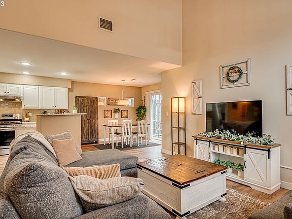 5th image of 17200 SE 26th Dr Unit 31