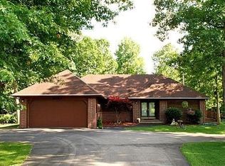 3744 Westphal Rd, Howell, MI 48843
