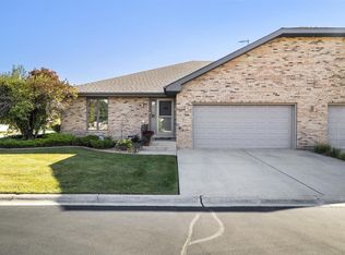 906 Timber Pl, New Lenox, IL 60451