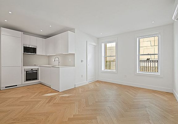5th image of 1274 5th Ave APT 202A