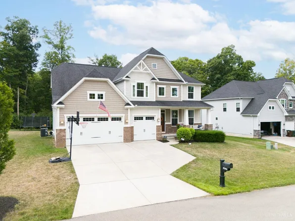 1437 Vista Run Ct, Milford, OH 45150