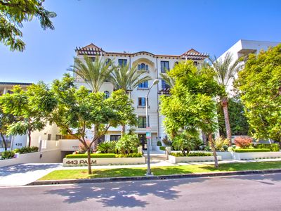 443 N Palm Dr APT 402, Beverly Hills, CA, 90210