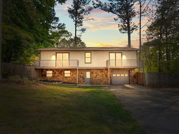 8 Stonecrest Dr, Ringgold, GA 30736