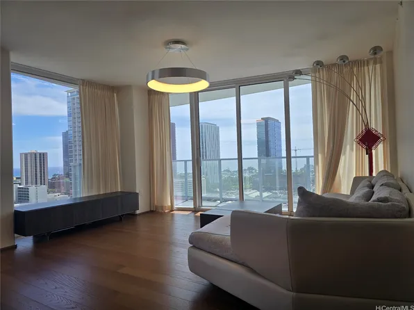 888 Kapiolani Blvd #2105, Honolulu, HI 96813