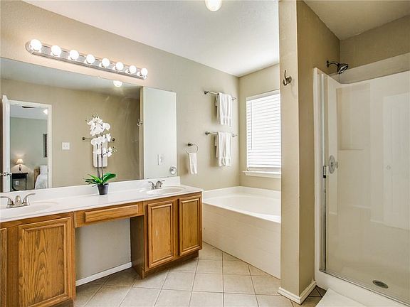 5th image of 7505 Fossil Hill Dr