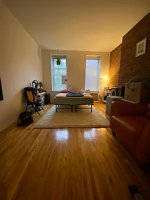 Rented by CitySites Real Estate Group | media 3