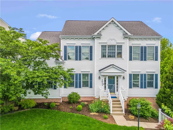 1031 Greenfield Dr, Canonsburg, PA 15317