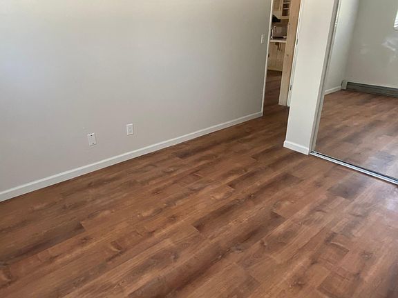 4th image of 929 Southwood Blvd #1
