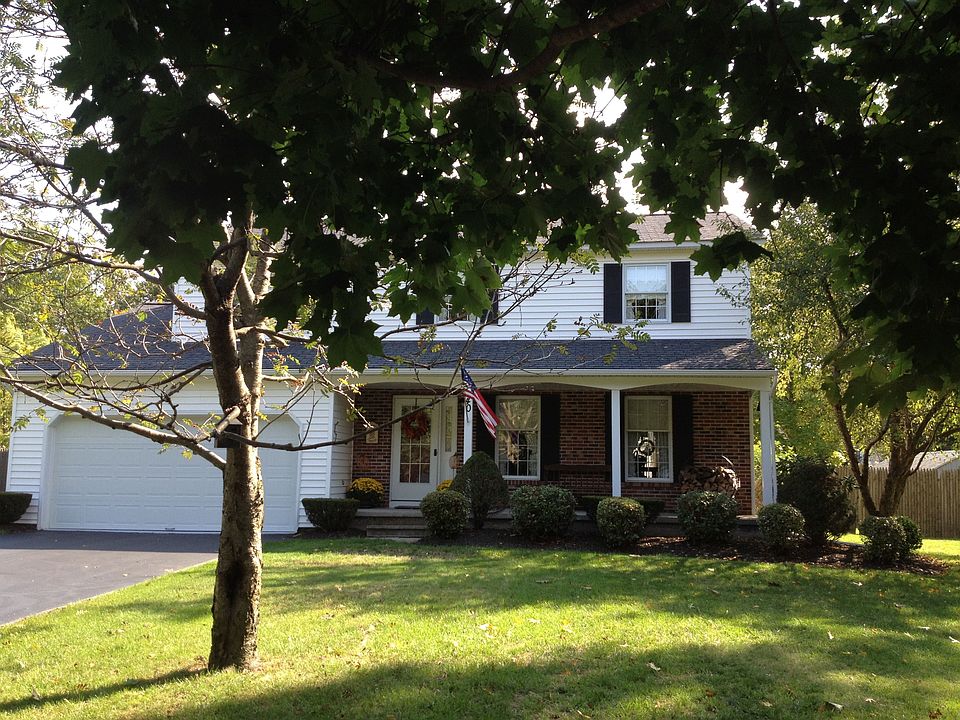 1st image of 40 Lincoln Ave