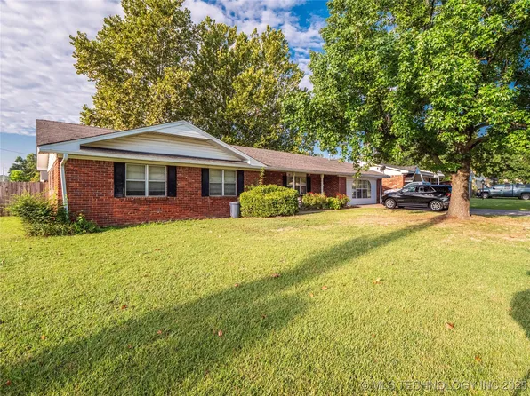 806 Lampton Ln, McAlester, OK 74501