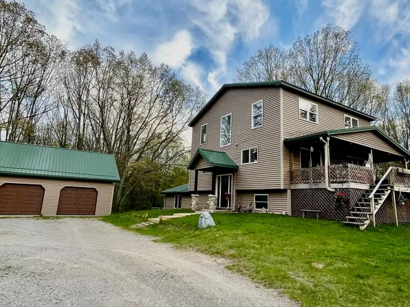 8555 Eleven Mile Rd, Evart, MI 49631