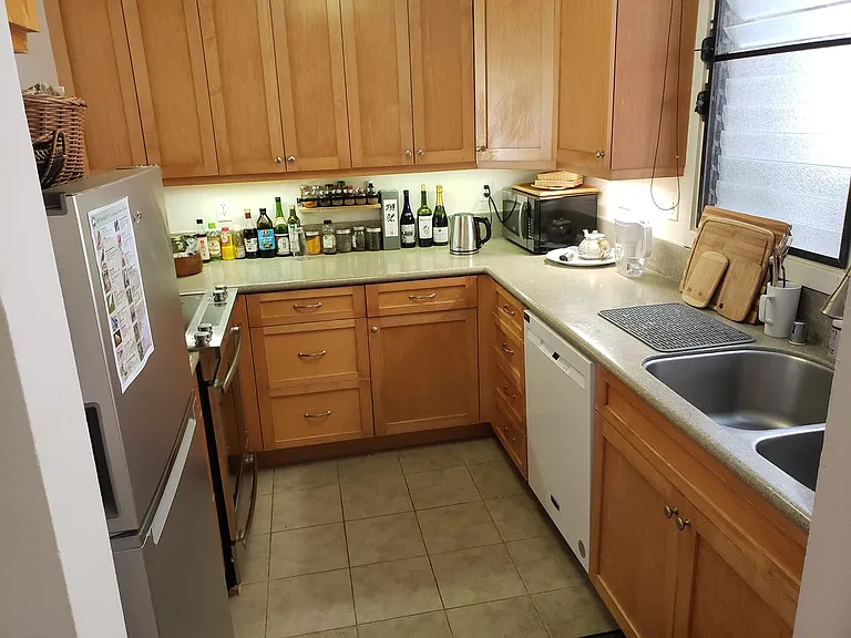 1015 Aoloa Pl #238 — Photo 1