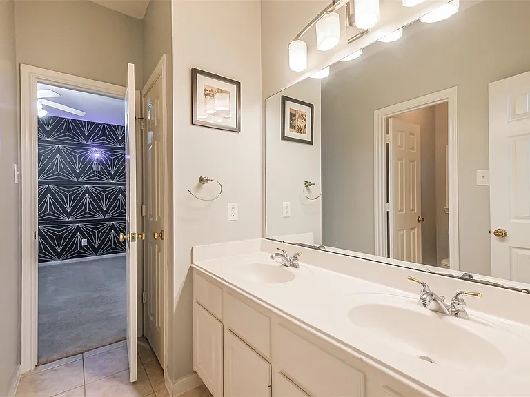 5506 Langhorne Ct — Photo 37
