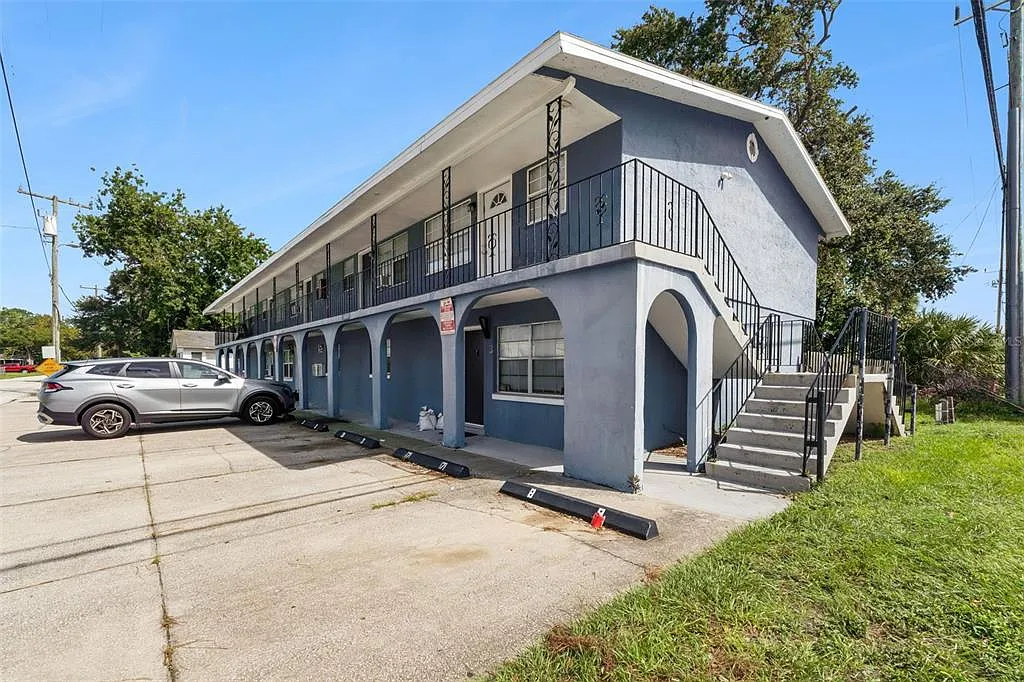 2 bed, 1.0 bath, 650 sqft, $950 — Photo 3