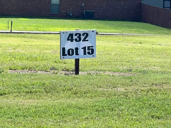 432 Paisley Cir, Texarkana, AR 71854