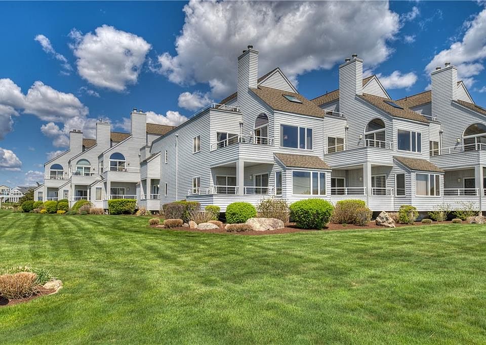 1st image of 204 Bellevue Ct #204