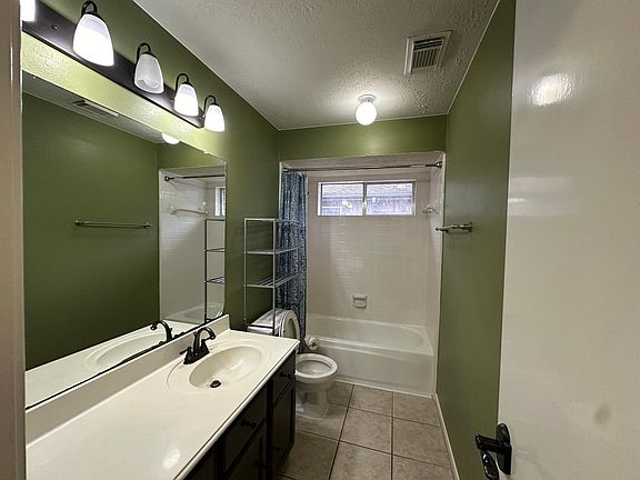 5th image of 24119 Ayscough Ln