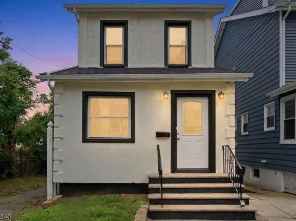 306 Smith St, Newark City, NJ 07106