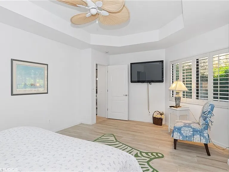 7048 Pelican Bay Blvd #C-105 — Photo 10