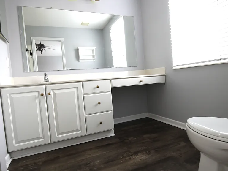 4400 Greensbury Dr — Photo 35