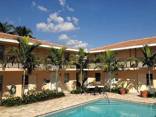 2102 Alamanda Dr #Penthouse B