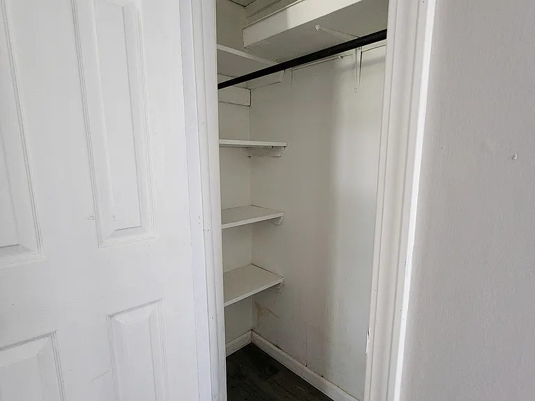 33 Ledgewood Dr — Photo 5