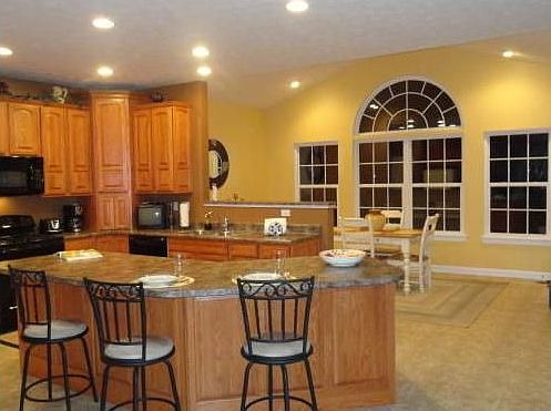 4th image of 1022 Autumn Woods Dr