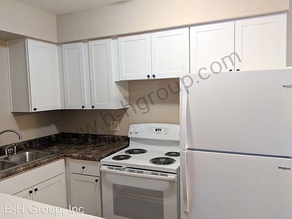 5th image of 5215 58th Ave APT 15
